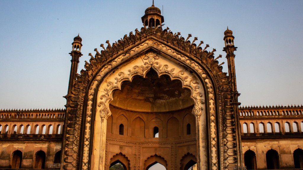 rumi darwaza